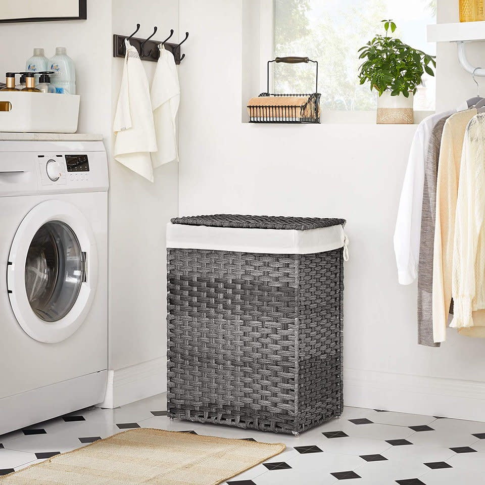 SONGMICS Handwoven Laundry Hamper