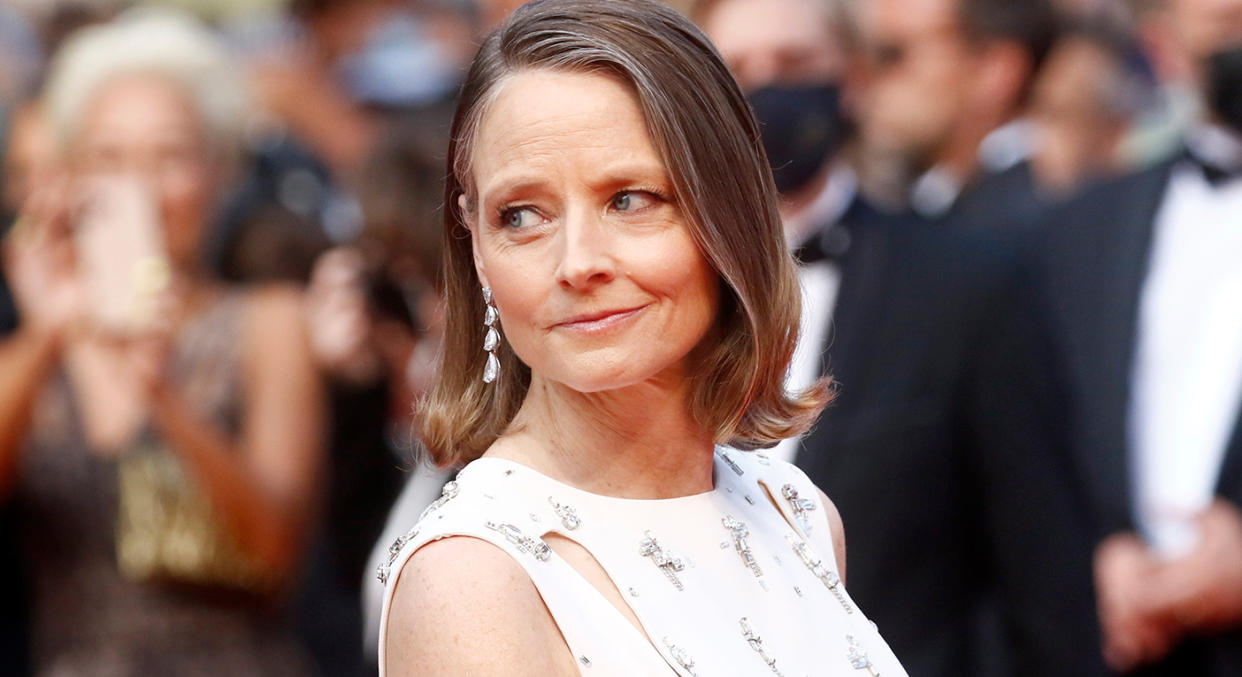 Jodie foster wore a full face of Charlotte Tilbury make-up at the Cannes Film Festival, we have the full breakdown to recreate the look. (Getty Images)