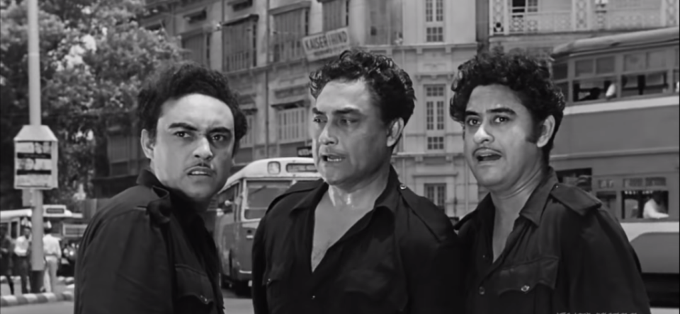 Anoop Kumar, Ashok Kumar and Kishore Kumar in Chalti Ka Naam Gaadi