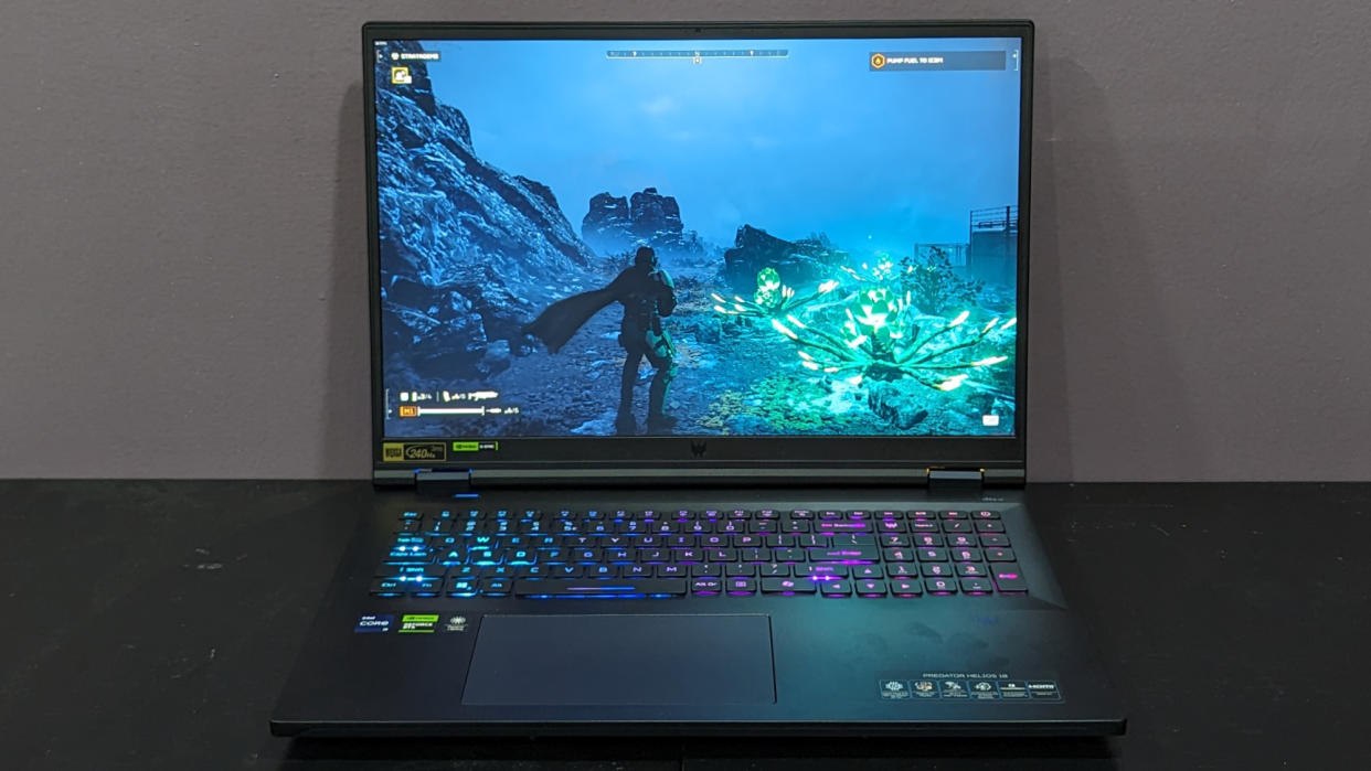  Acer Predator Helios 18. 