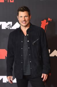 Nick Lachey Is on ‘Daddy Duty’ in Hawaii Amid Legal Drama