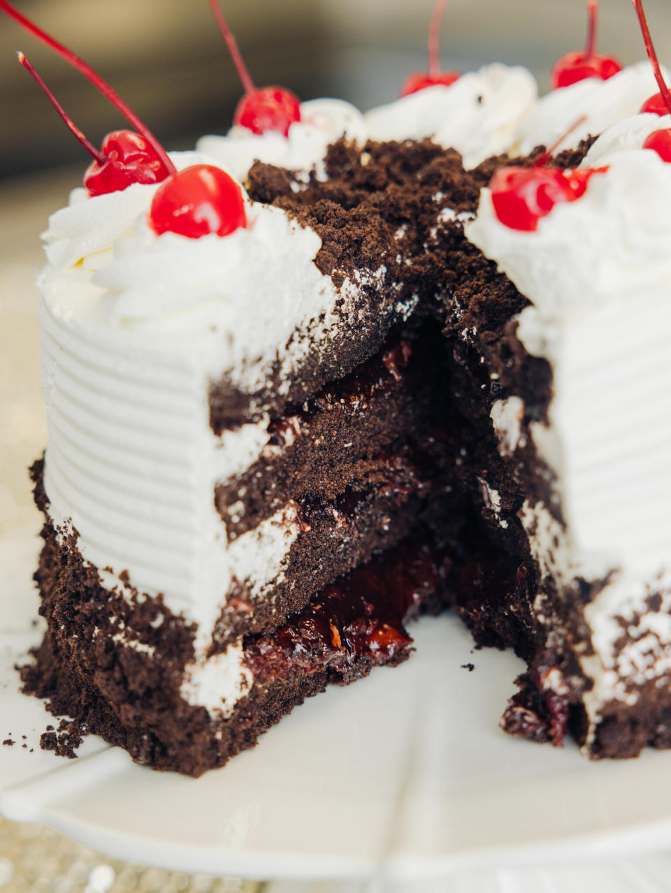Natasha Laggan, quien dirige una cuenta de cocina trinitense en Instagram y YouTube, creía que el licor tradicional de la torta Selva Negra era el ron, como es común en Trinidad. (Alfonso Duran/The New York Times)