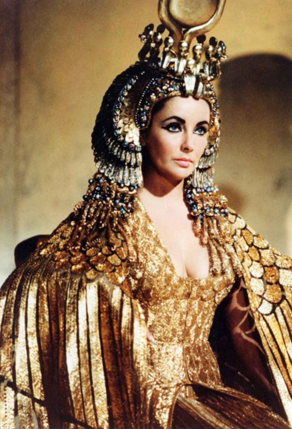 Elizabeth Taylor in <i>Cleopatra</i> (1963)