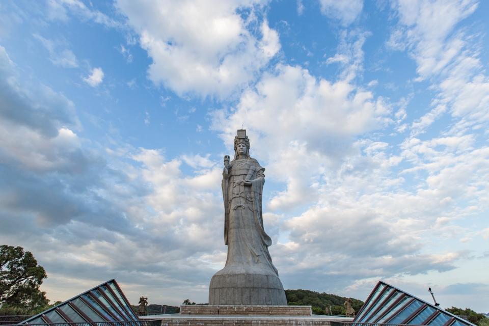 9月至11月將根據臉書指示完成任務後，前往指定兌換地點出示發文證明，即可兌換摸彩券。   圖：取自馬祖愛趴GO臉書