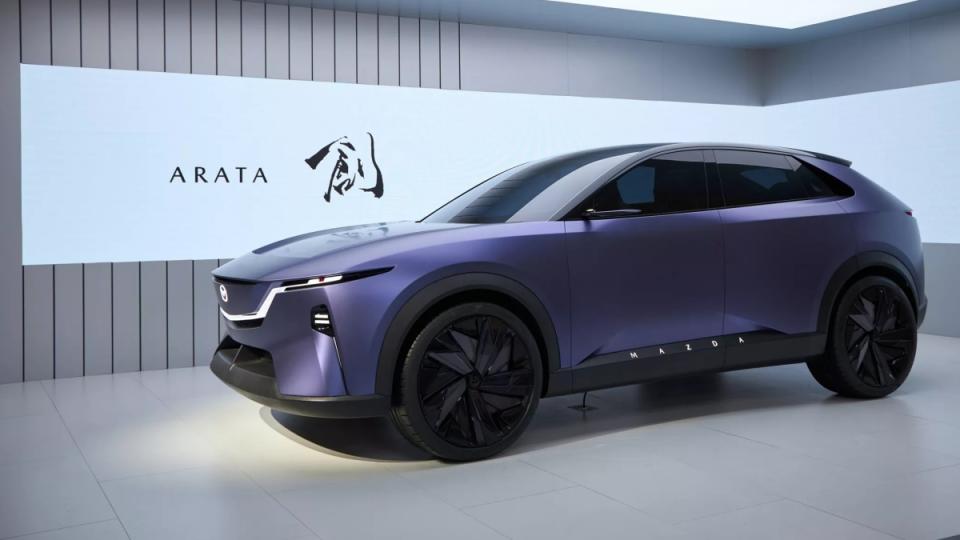 概念車Arata也預告著另一輛純電休旅EZ-60的樣貌，該車款預計將會在2025年底以前登場。（圖／Mazda提供）