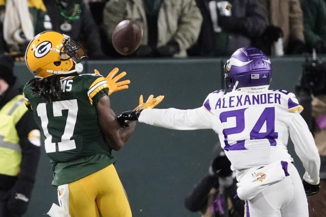 Packers' Adams may break Nelson's receiving record