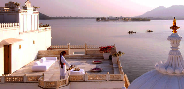 India: Try the stunning Oberoi Rajvilias in Jaipur or the Taj Lake Palace for a truly elegant and unforgettable proposal filled with atmosphere.