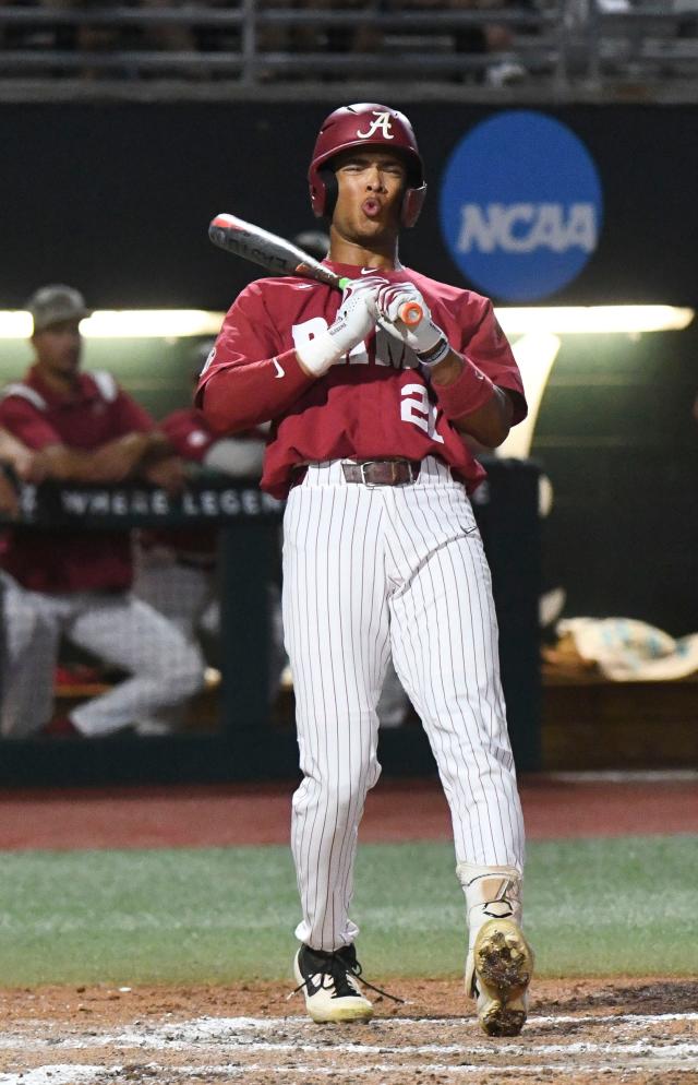 Watch Andrew Pinckney's monster home run to give Alabama baseball lead over  Troy