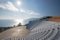 <p>A 500-seat amphitheatre sits at the edge of the cliff on the property. The location has played host to many events, including a birthday for James Bond's 40th hosted by MTV in 2002. (Christie’s International Real Estate) </p>