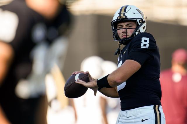 Vanderbilt football previews new uniforms for 2021