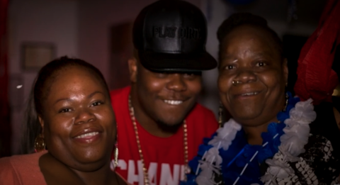 Cromartie is flanked by his late sister, Chimére Wall (left), and his mother, Regina (Bravo)