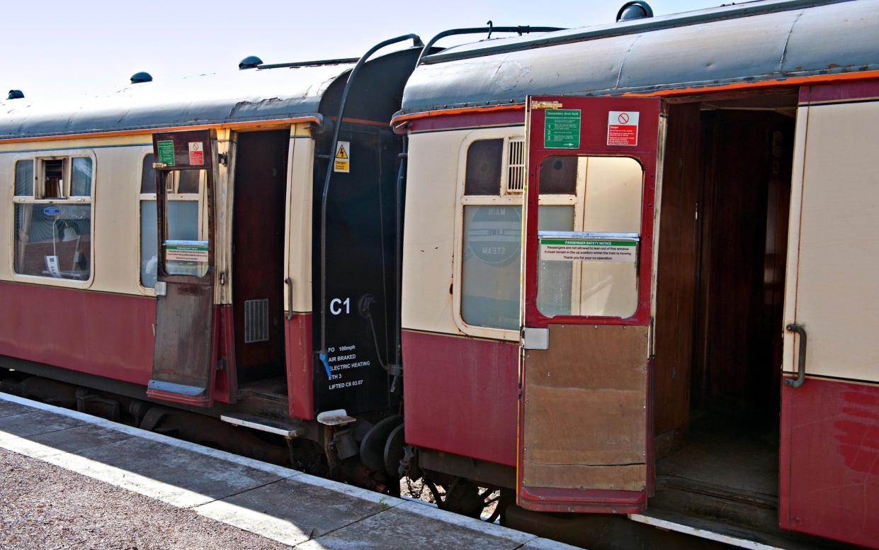 Mark One railway carriage