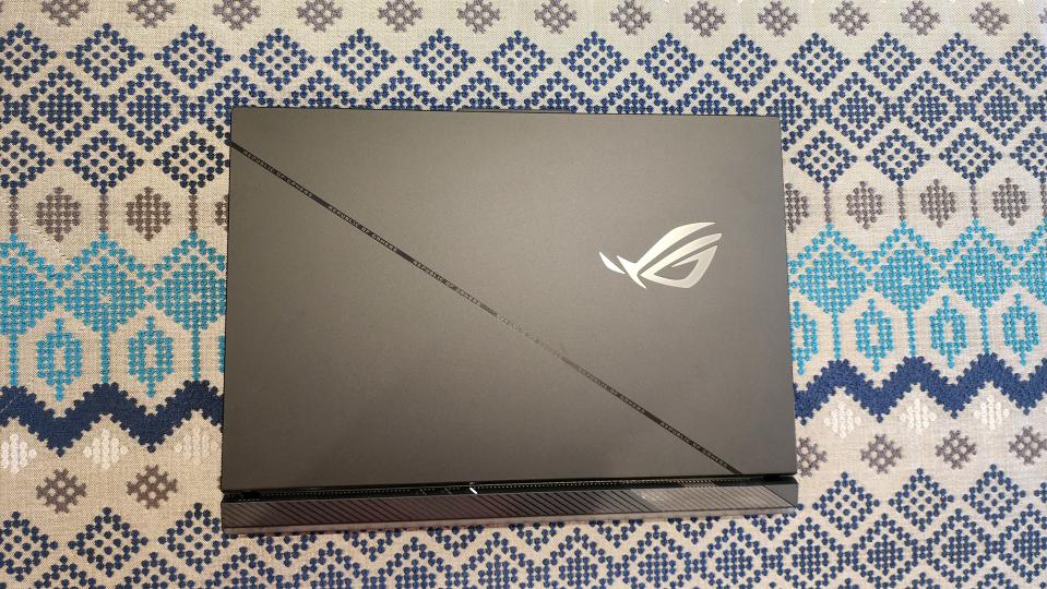 Asus ROG Strix Scar 18 (2024)