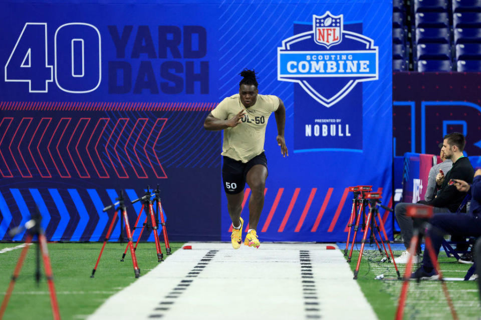 Amarius Mims of Georgia participates in the 40-yard dash during the NFL Combine at Lucas Oil Stadium on March 3, 2024, in Indianapolis, Indiana. / Credit: Getty Images