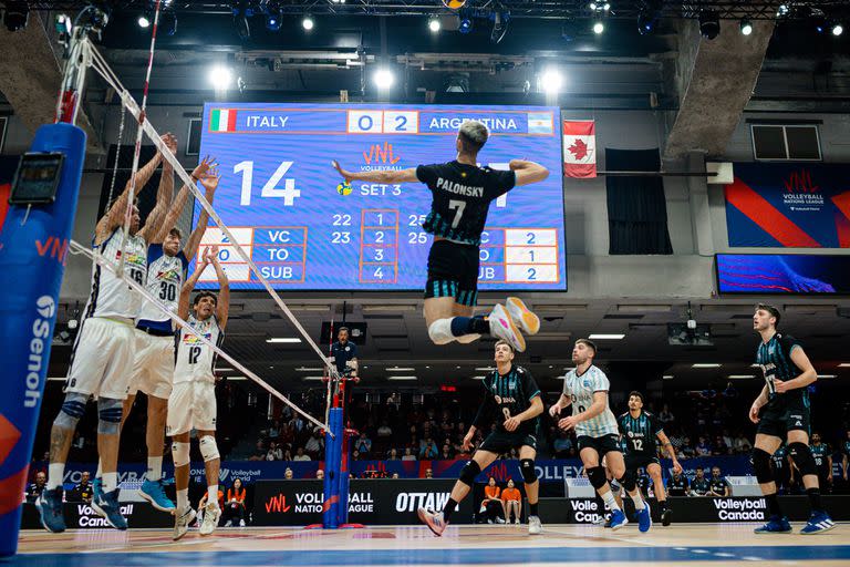 Argentina venció a Italia en la Nations League de vóleibol y enfrentará este jueves a su gran clásico sudamericano, Brasil