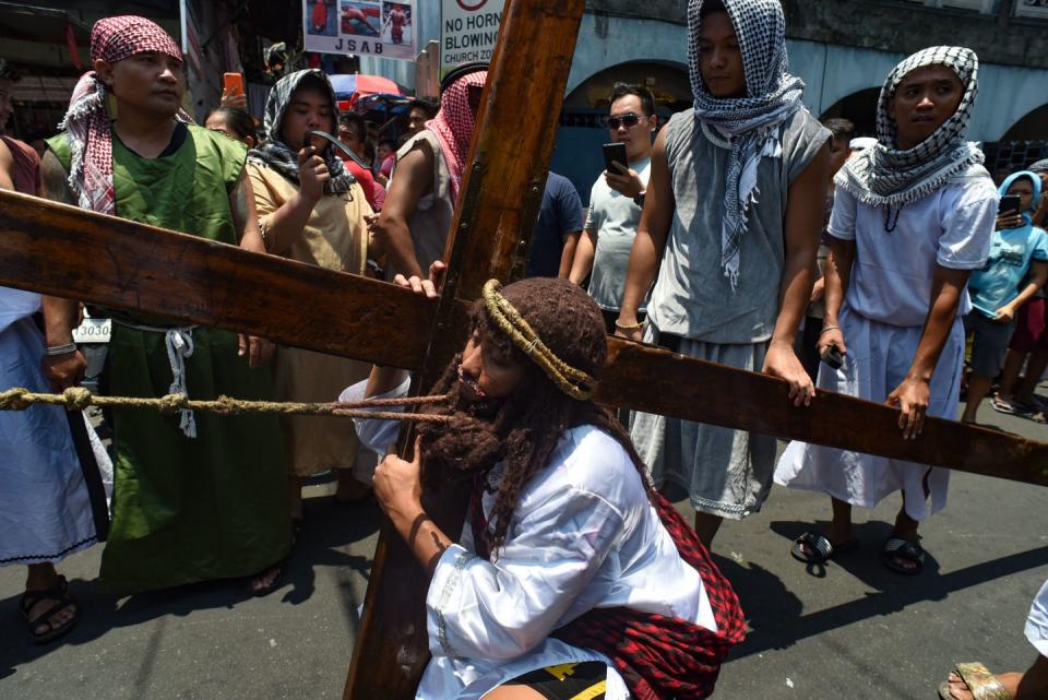 easter traditions around the world crucifixion reenactment in the philippines