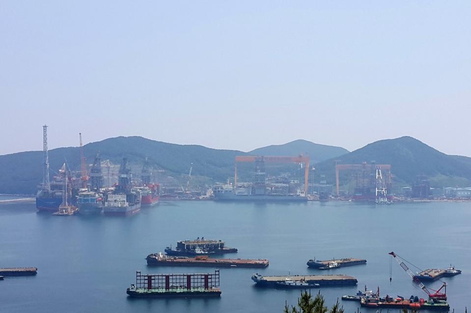 2016年5月25日，大宇造船在南韓巨濟市的造船廠。大宇造船2023年被韓華集團收購，易名「韓華海洋」。路透社