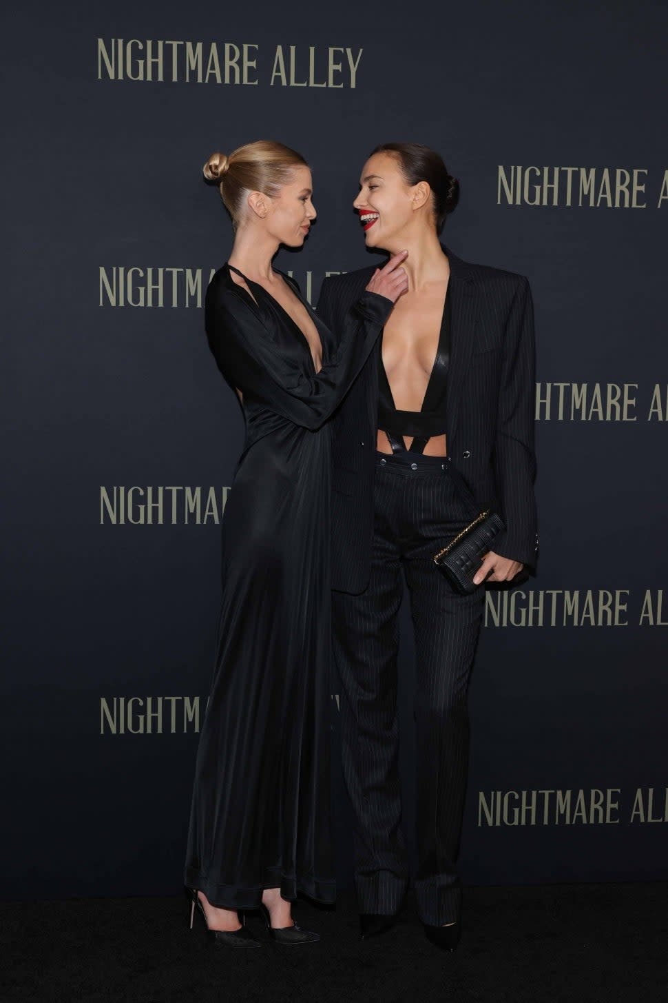  Irina Shayk Stella Maxwell 