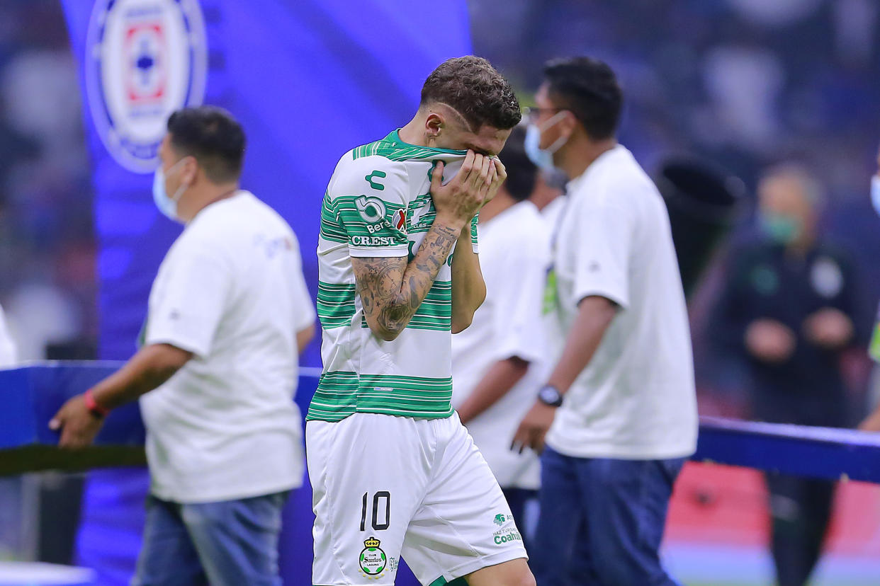 MEXICO CITY, MEXICO - MAY 30: Diego Valdes of Santos reacts after losing the Final second leg match between Cruz Azul and Santos Laguna as part of Torneo Guard1anes 2021 Liga MX at Azteca Stadium on May 30, 2021 in Mexico City, Mexico. (Photo by Mauricio Salas/Jam Media/Getty Images)