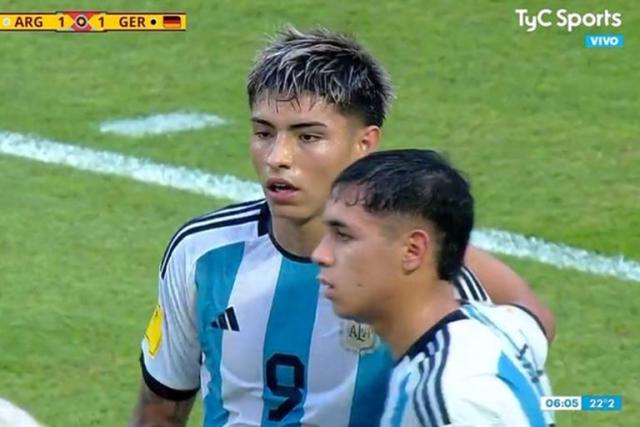 Mundial Sub 17: Argentina venció a Japón con un golazo del Diablito  Echeverri, Los otros festejos fueron de Valentino Acuña y Agustín Ruberto, Página