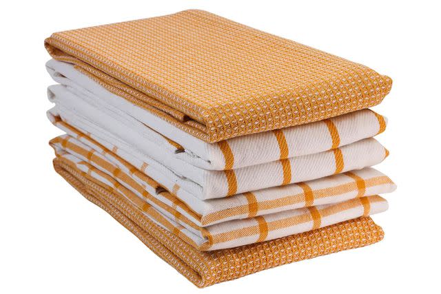 These 'Very Absorbent' Kitchen Towels Are Just Over $2 Apiece Ahead of the  Holidays