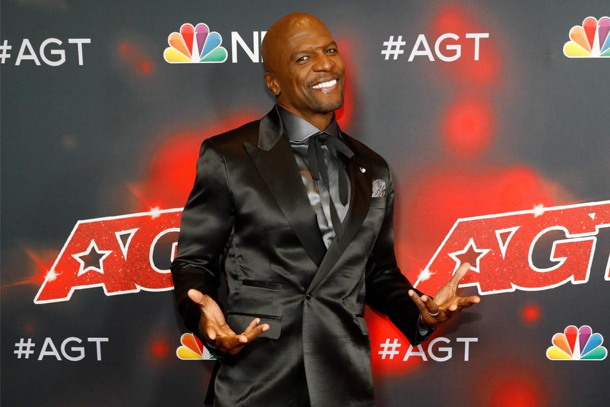 Terry Crews hilariously recreates his memorable White Chicks dance on  America's Got Talent - Mirror Online