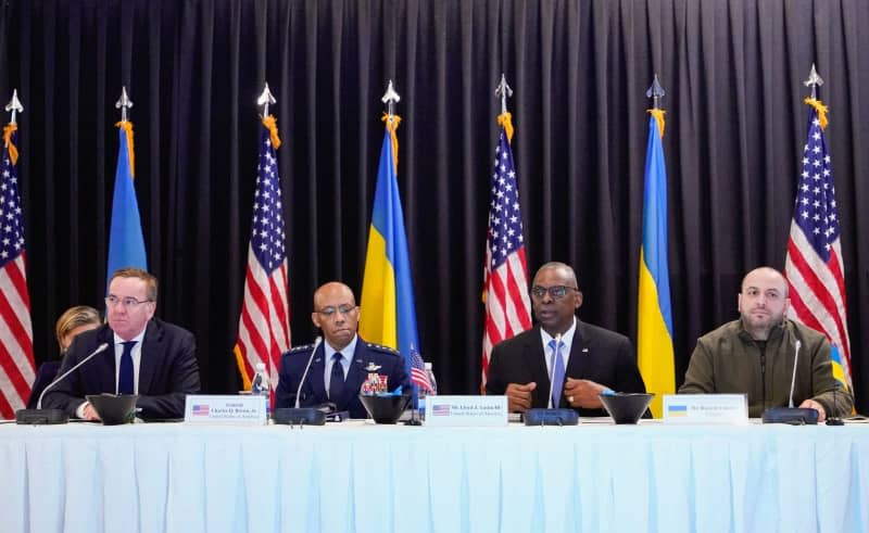 (L-R) German Defence Minister Boris Pistorius, US Chairman of the Joint Chiefs of Staff, General Charles Q. Brown, US Secretary of Defense Lloyd Austin and Ukrainian Defense Minister Rustem Umjerow attend the consultations of the US-led Ukraine Contact Group at Ramstein Air Base. Numerous defense ministers and high-ranking military officers are discussing further support for Ukraine in the war against Russia. Uwe Anspach/dpa