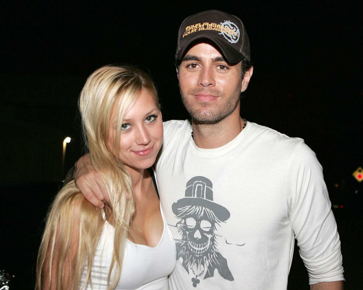 Enrique Iglesias and Anna Kournikova On South Beach