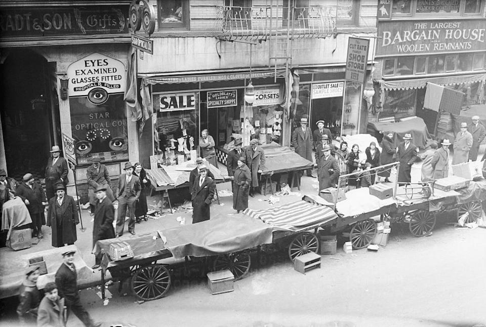 Jewish pushcart workers on New York’s Lower East Side participated in a two-hour protest in 1933, refusing to make sales, during a day of mass demonstrations against the persecution of German Jews. <a href="https://www.gettyimages.com/detail/news-photo/on-the-day-of-gigantic-mass-demonstrations-in-many-american-news-photo/515129434?adppopup=true" rel="nofollow noopener" target="_blank" data-ylk="slk:Bettmann via Getty Images;elm:context_link;itc:0;sec:content-canvas" class="link ">Bettmann via Getty Images</a>