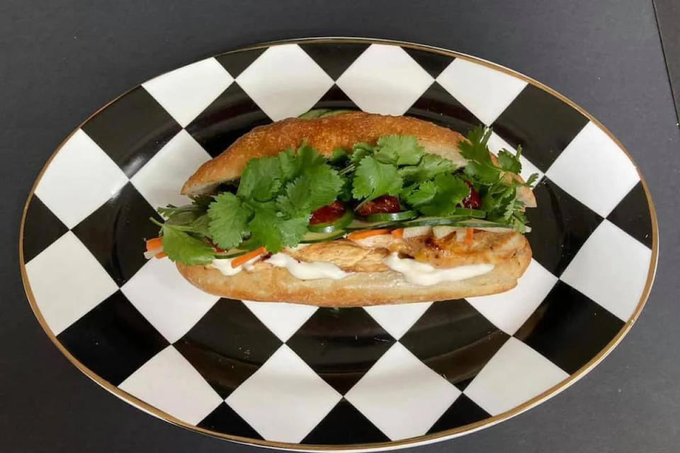 dónde comer bánh mì