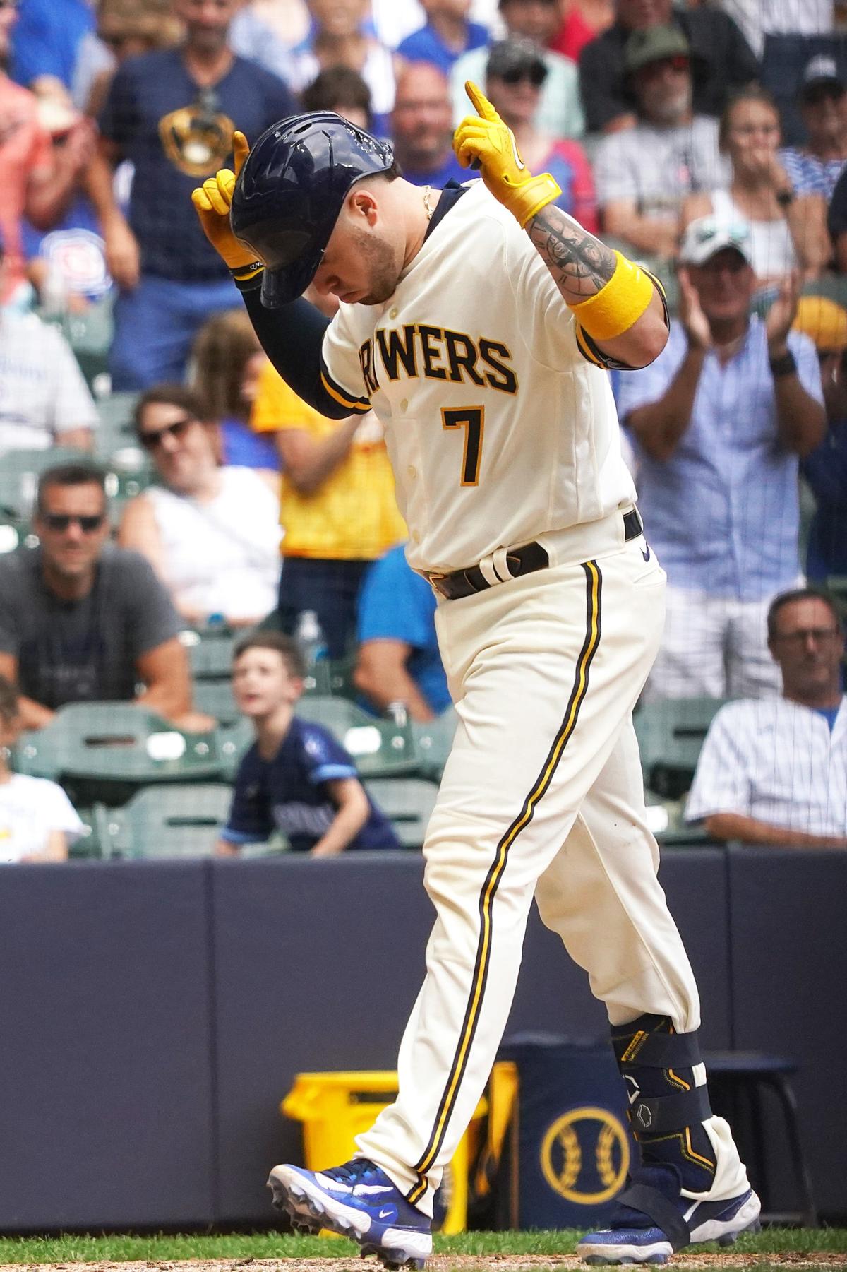 Caratini 8th-inning homer lifts Brewers over Cubs 6-5, overcoming  Bellinger's 4 hits, 3 RBIs, Sports