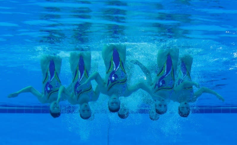 Synchronized Swimming