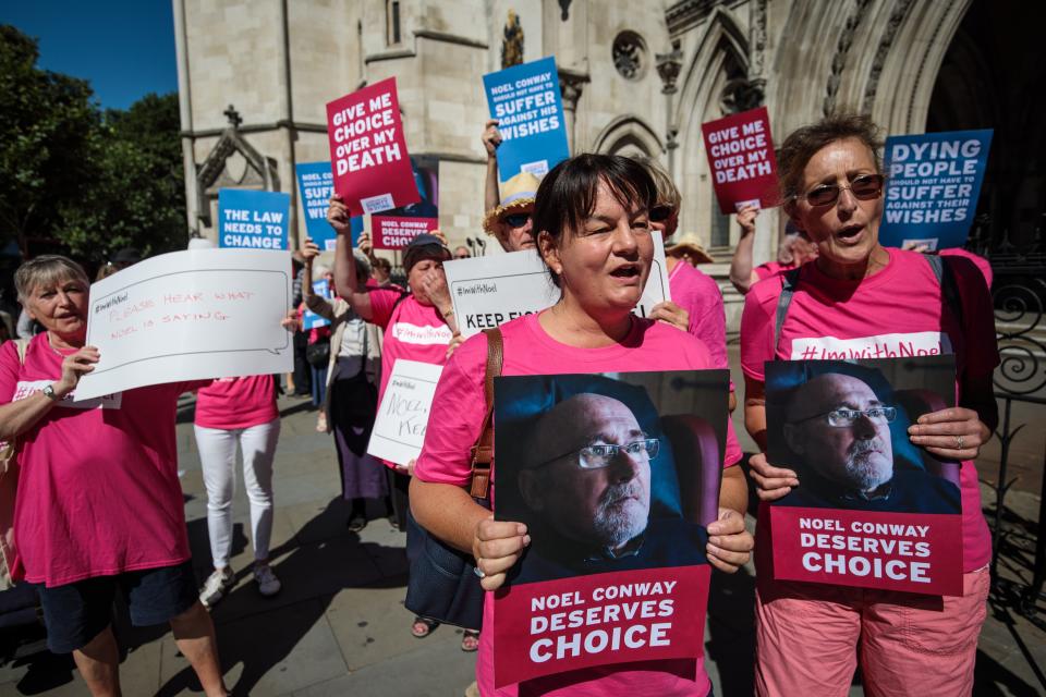 Dignity in Dying activists outside the Royal Courts of Justice (Getty)