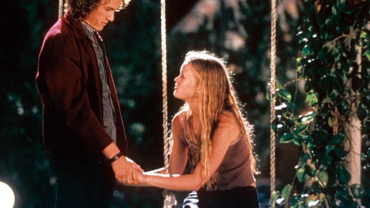 heath ledger and julia stiles in '10 things i hate about you'