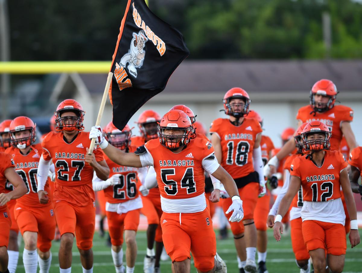 All high school football games cancelled for Friday in Manatee