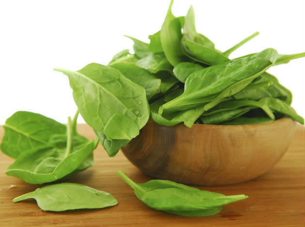 <b>Spinach:</b> This green leafy vegetable is a wonder food for not only your vision but also your brain. The vegetable contains Vitamin A, C, K, iron, magnesium, folate and calcium. The range of nutrients protects your body from a number of diseases like cancer, heart attacks amongst others.