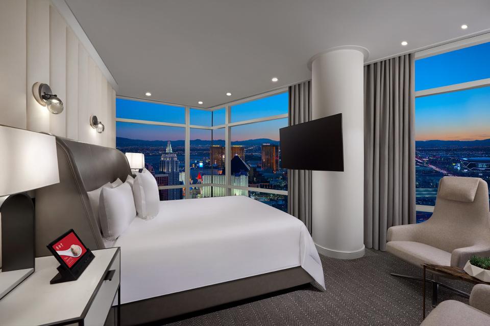 Interior of the bedroom in the SKYVILLAS at ARIA