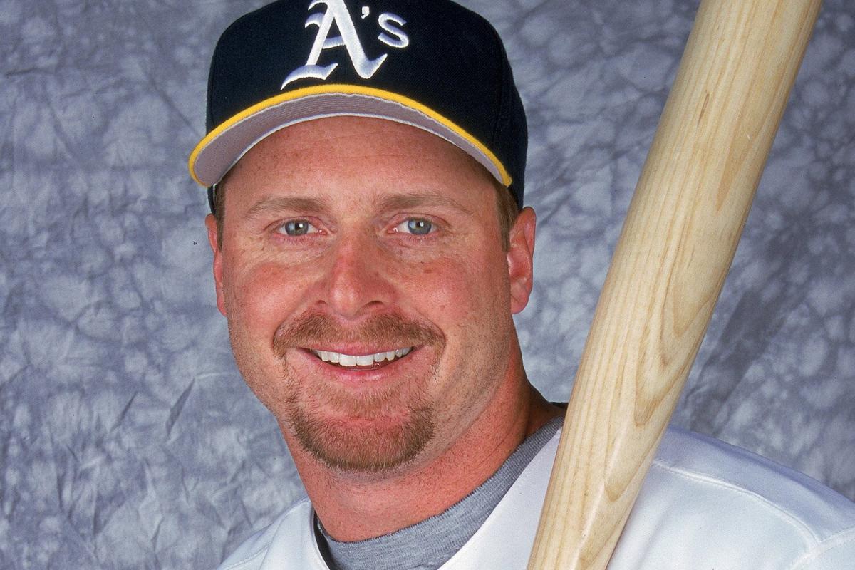 Former MLB outfielder Jeremy Giambi's death is ruled a suicide by