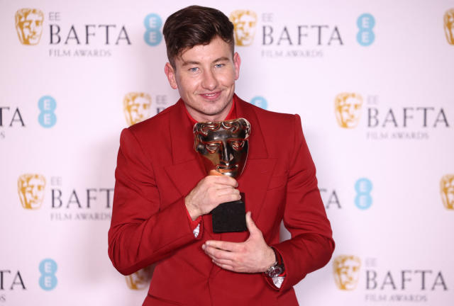 Barry Keoghan poses with his award for Best Actor in a Supporting Role for 