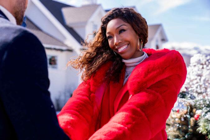 ‘Best. Christmas. Ever!’ First Look: Brandy Stars As A Christmas Fanatic With A Seemingly Perfect Life In Netflix Film | Photo: Netflix