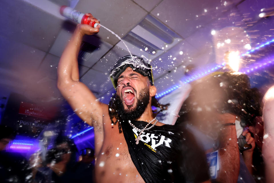 Yahoo Sports AM: Clinched! Three more MLB teams secure playoff spot