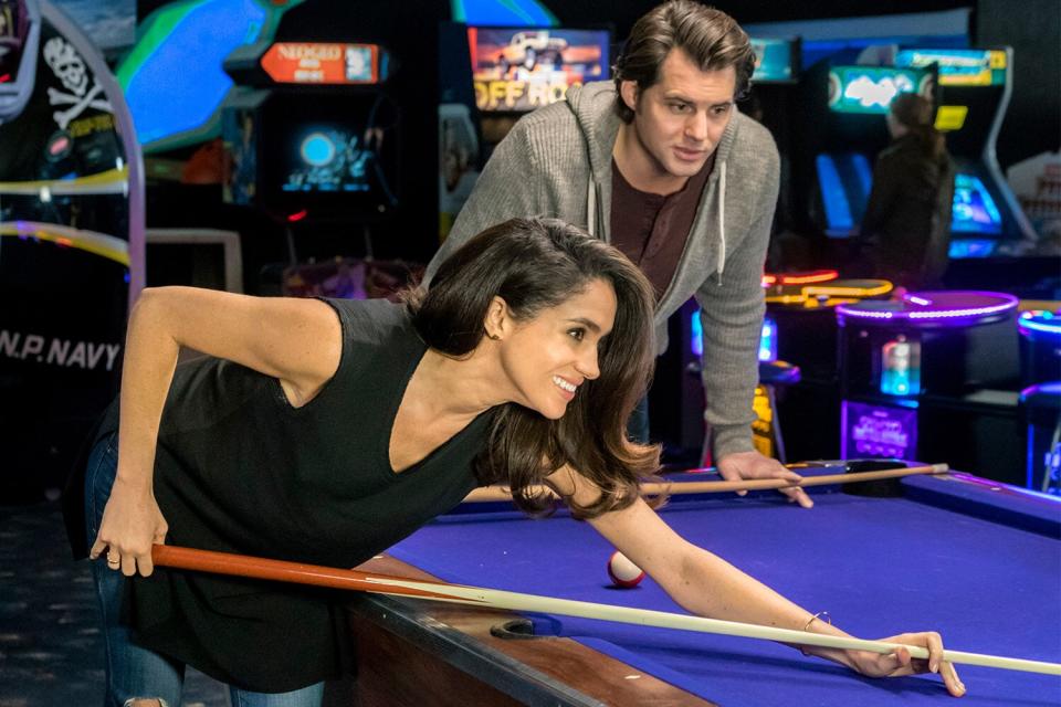 DATER'S HANDBOOK, from left: Meghan Markle, Kristoffer Polaha, (aired Jan. 30, 2016). photo: Liane Hentscher / ©Hallmark Channel / Courtesy: Everett Collection