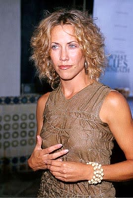 Sheryl Crow at the Mann's Village Theater premiere of Dreamworks' What Lies Beneath