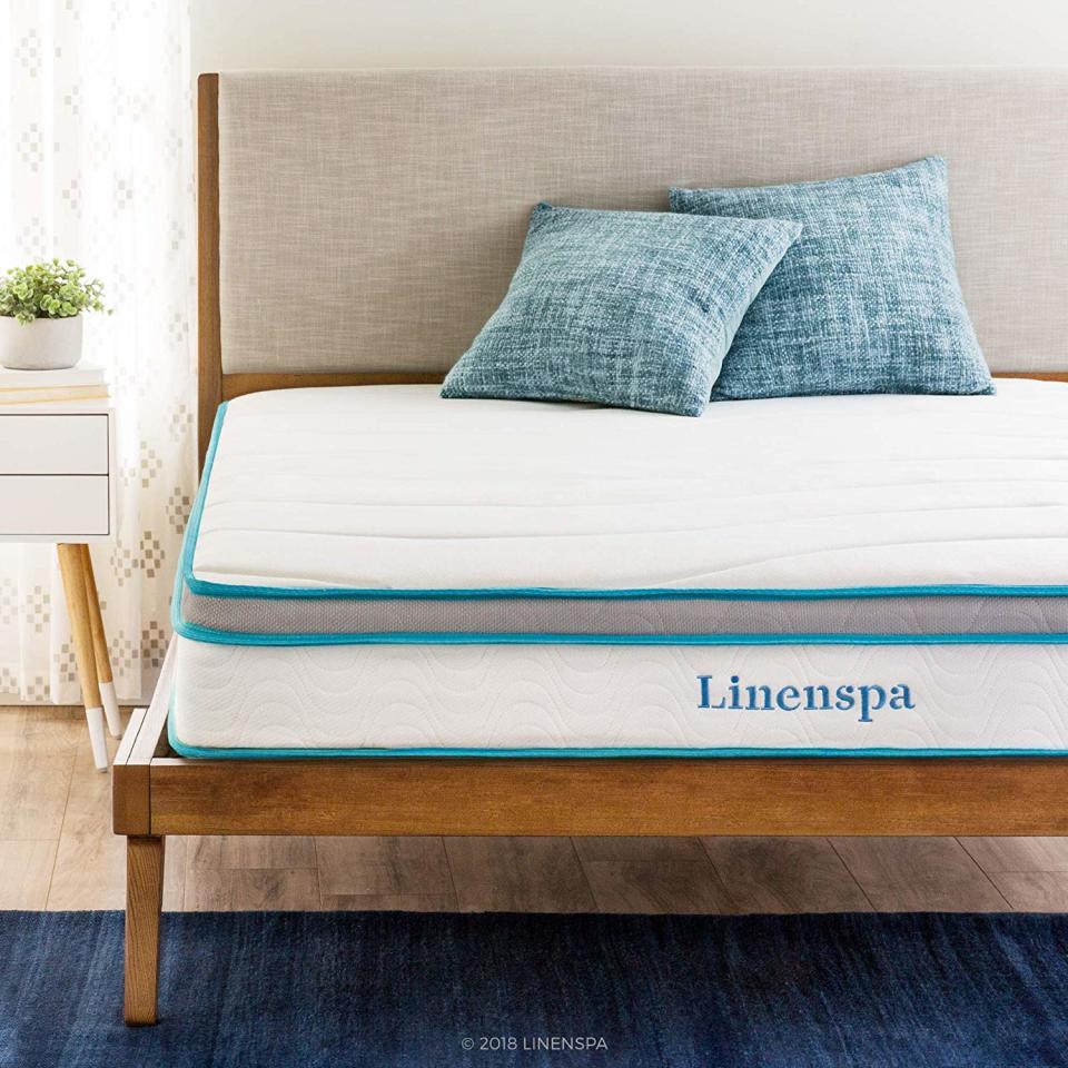 Linenspa 8 Inch Memory Foam and Innerspring Hybrid Mattress. (Photo: Amazon)