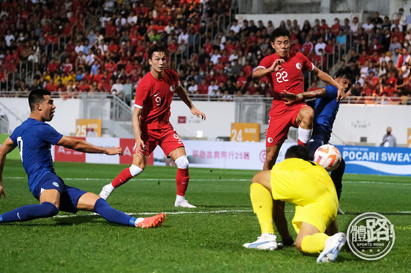 Singapore's Tan Hon Wai (1st from left) scored an own goal to tie the game at halftime.