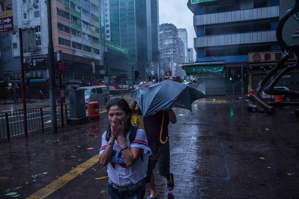 Typhoon Nida hits Hong Kong and southern China