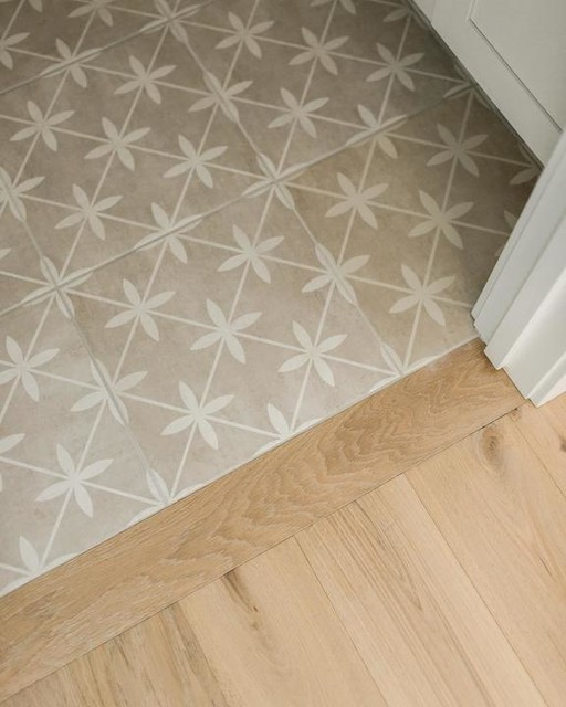 Dove Gray Pattern Tile Floor