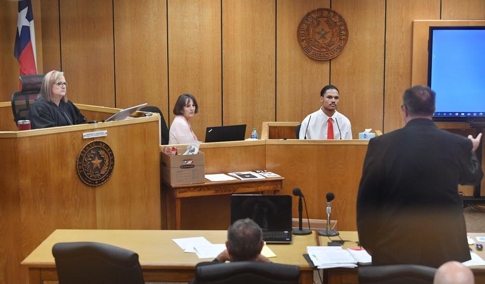 The capital murder trial of Martez Vrana continued in the 78th District Courtroom Monday with Chief Prosecutor Dobie Kosub questioning Vrana on the witness stand.