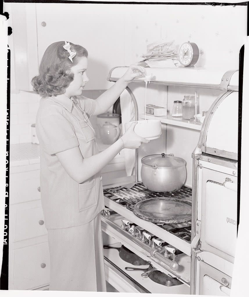 1938: Learning to cook