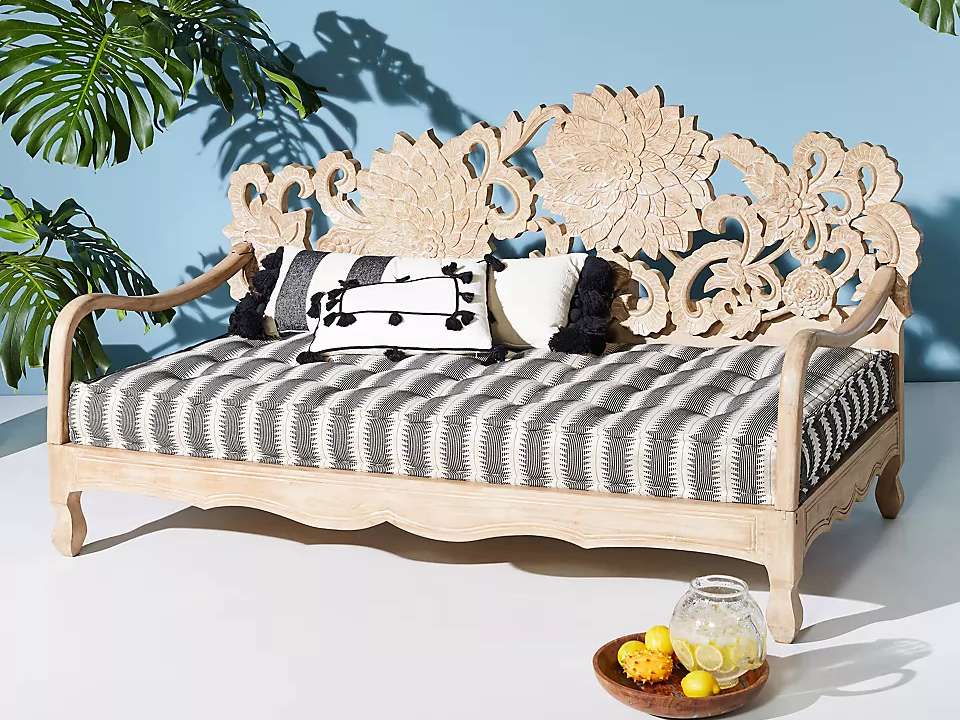 12 Patio Daybeds That Will Totally Make Your Summer